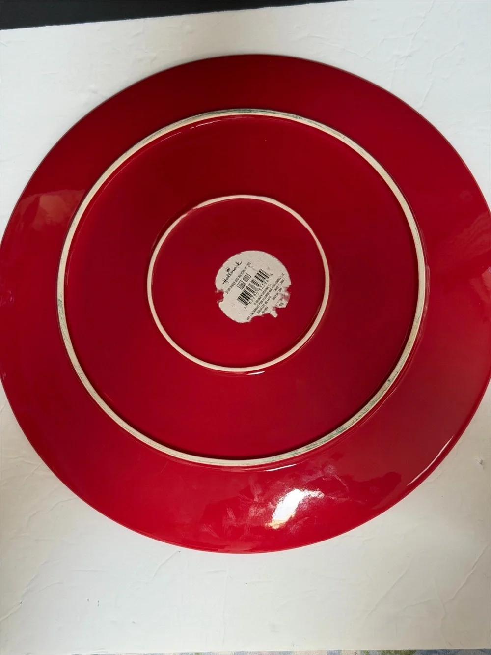 Christmas Red Round Snowflake Decorative Plate 13”